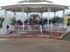 去景區(qū)公園游樂(lè)設(shè)備玩耍時(shí)的注意事項(xiàng)